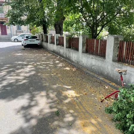 Prime 1 - Half Ground Level With Windows - Demisol Appartement Bucarest