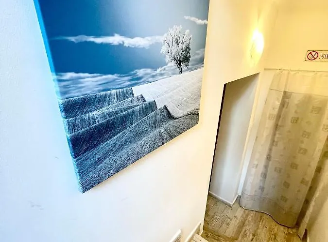 Prime 1 - Half Ground Level With Windows - Demisol Apartmán *